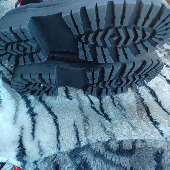 STEVE MADDEN WOMEN LEATHER ANKLE BOOTS - Picture 8 of 12